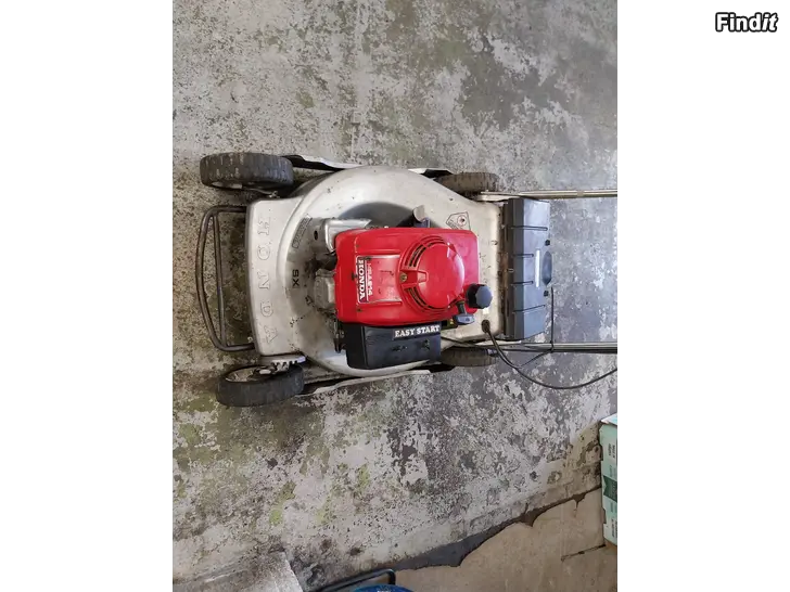 Myydään HONDA ruohonleikkuri