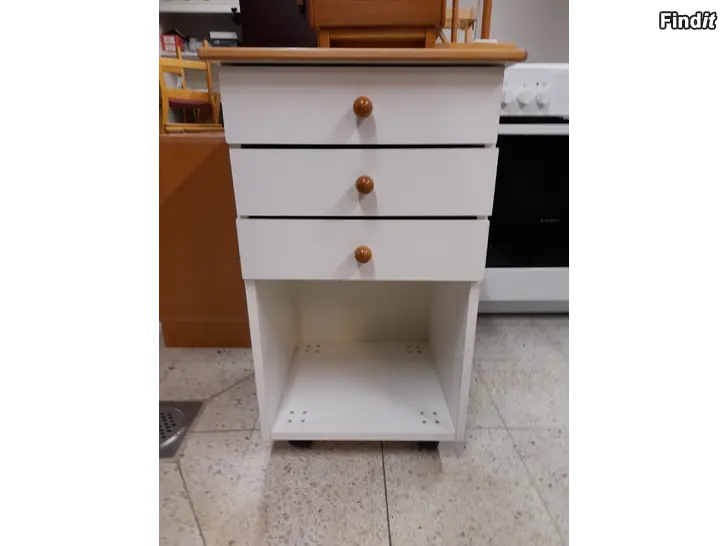 Myydään Vit skåp med 3 lådor