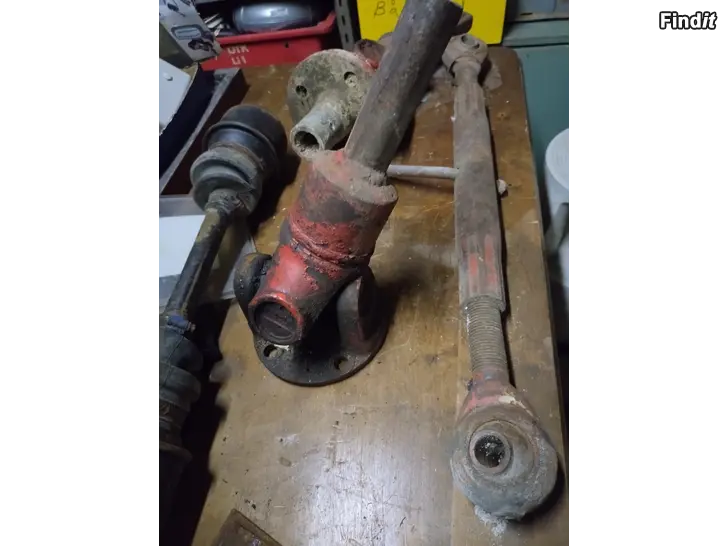 Säljes Traktor hydraul å div skjutarmar