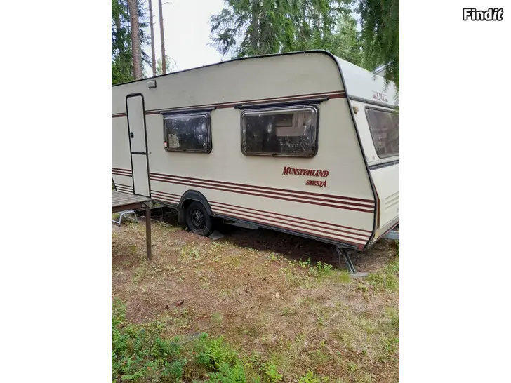 Myydään Fuktskadad husvagn till salu