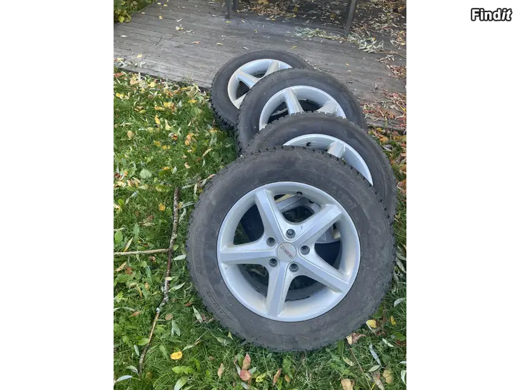 Säljes Kormoran Stud 2 205/65-16 vinterdäck