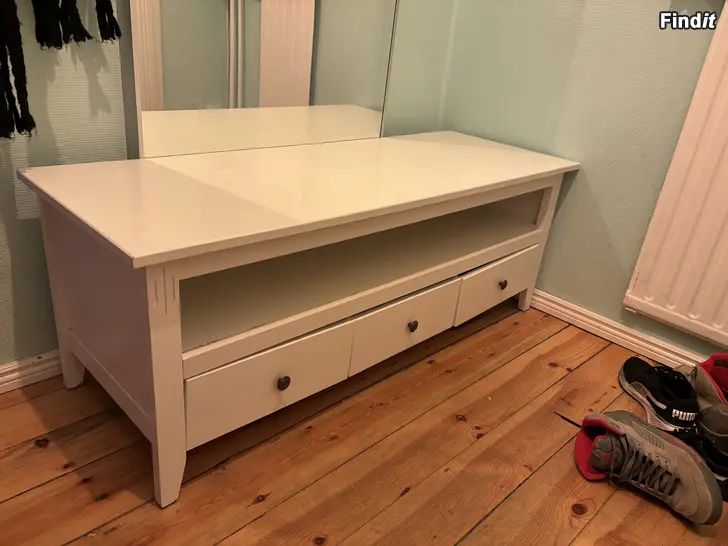 Säljes Tv bord