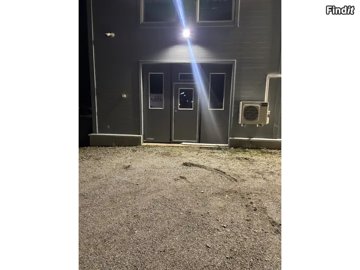Uthyres Varm garage i Oravais 60m2