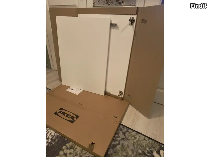 Säljes IKEA skåpdörrar