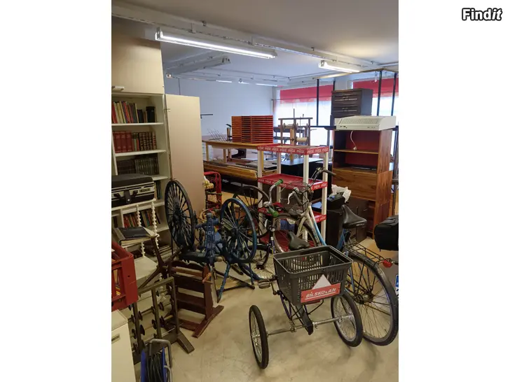 Säljes Diverse och möbler