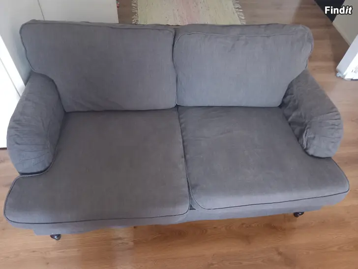 Myydään sohva
