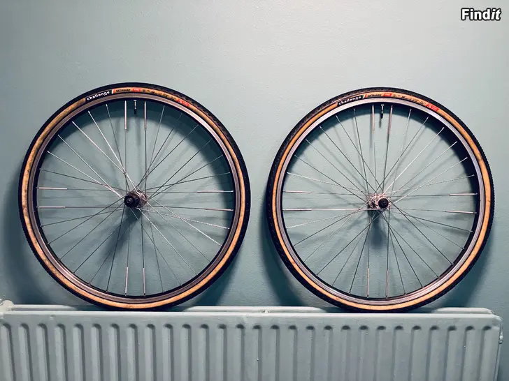 Säljes Challenge Getaway 36-622 2 kpl Ja Kiekot 100/130