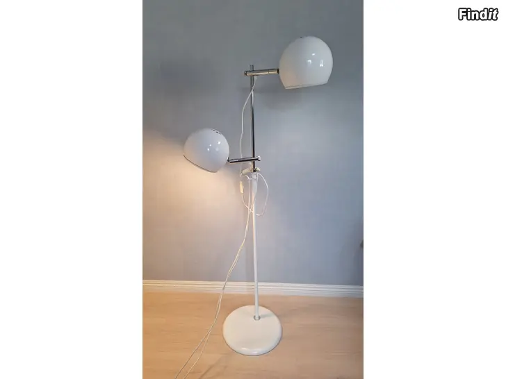 Myydään Myydään jalkalamppu LAMPUKAS säädettävillä pallokuvuilla