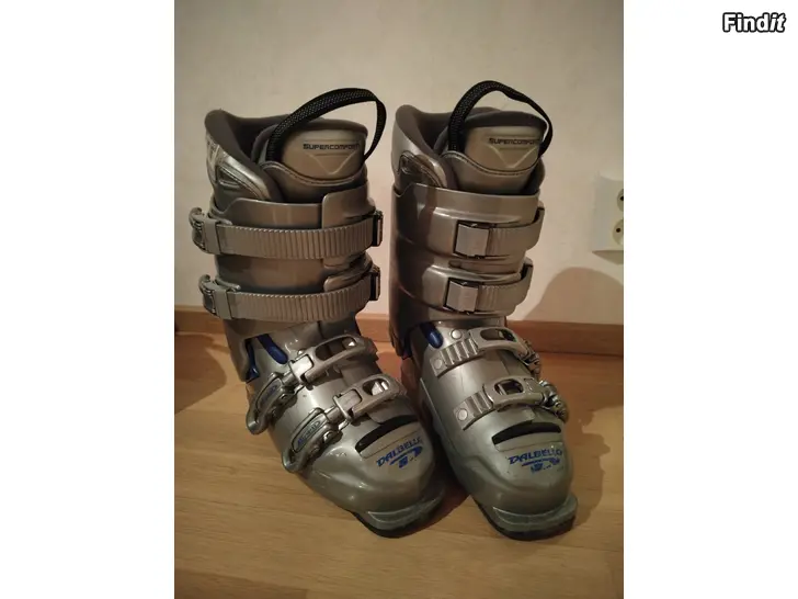 Säljes Slalomskor 25,0