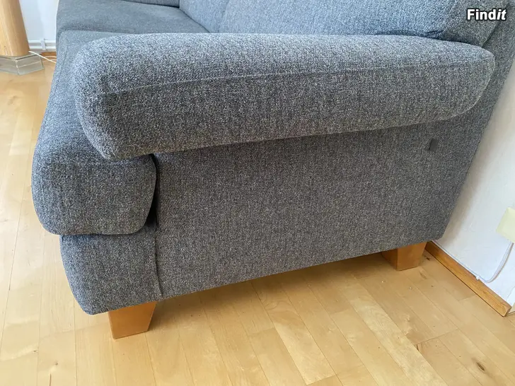 Myydään Uudehko sohva