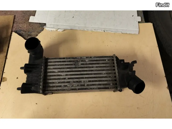 Myydään Välijäähdytin HDI