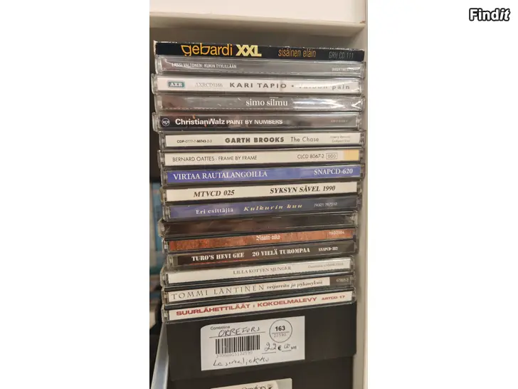 Myydään CD levyt heavya, rokkia, poppia, ym