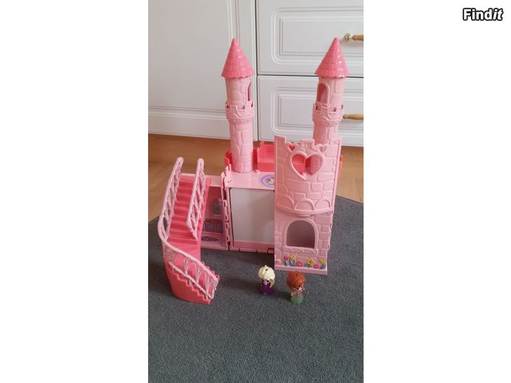Säljes Prinsessalinna -  Elsa ja Anna nuket -8e