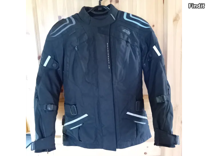 Säljes IXS MC