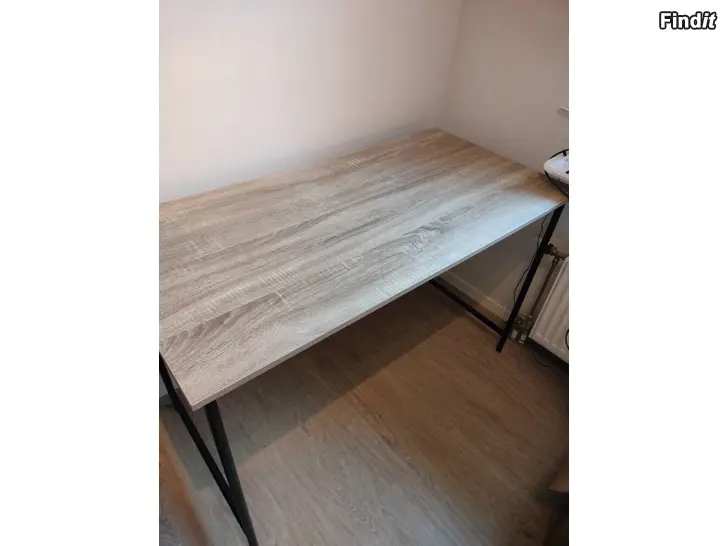 Säljes Jysk skrivbord