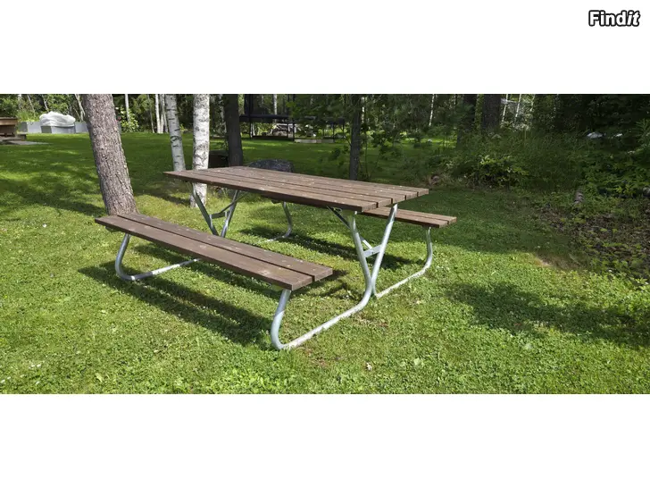 Säljes Picknick bord
