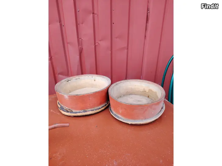 Säljes Olika gamla Byttor