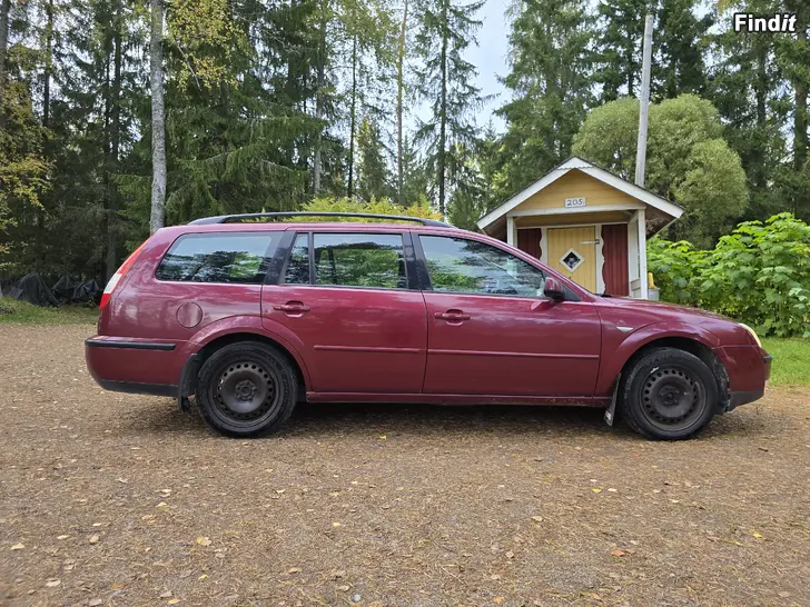 Myydään Ford Mondeo farmari 1,8 bensa 2005