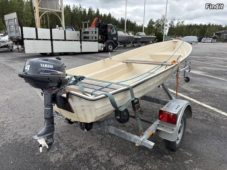 Myydään Paro 405