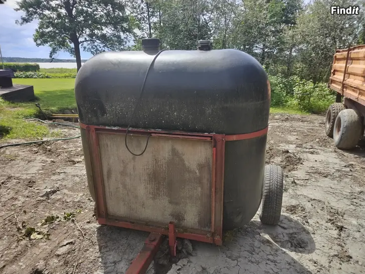 Säljes Vattentank/vagn