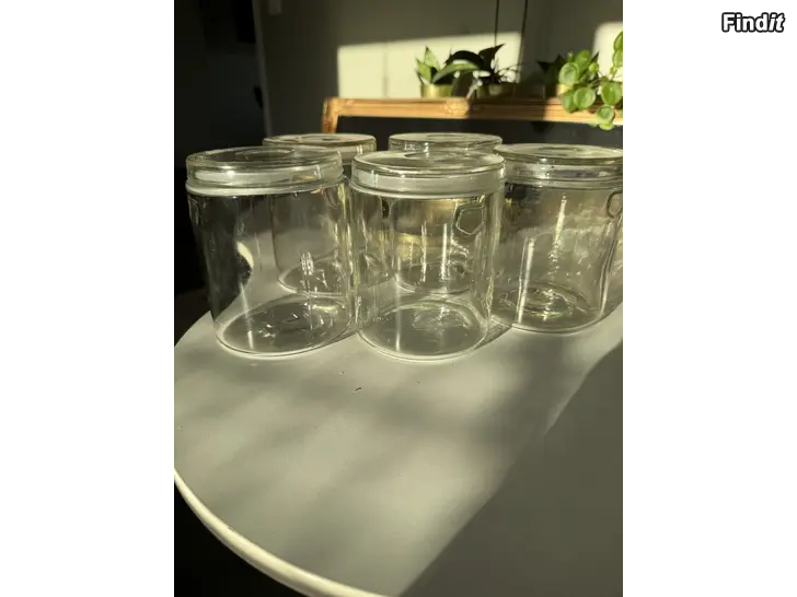 Säljes Gamla iittala glasburkar