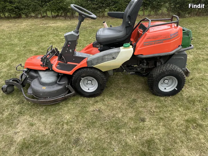 Myydään Husqvarna Proflex 21 awd Lumilevy ja kerääjä