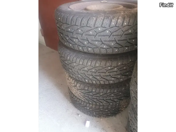 Säljes Vinterdäck 205/55 R16