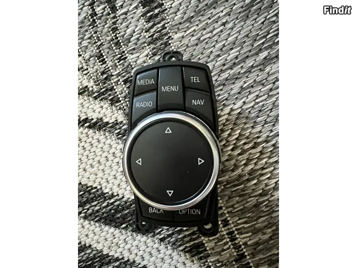 Säljes BMW Huvudenhet multimedia hjul med touchfunktion
