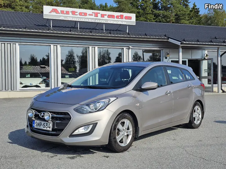 Säljes HYUNDAI i 30 1.4 iSG Classic farm. 145tkm -16 nybes Säljes HYUNDAI i 30 1.4 iSG Classic farm. 145tkm -16 nybes