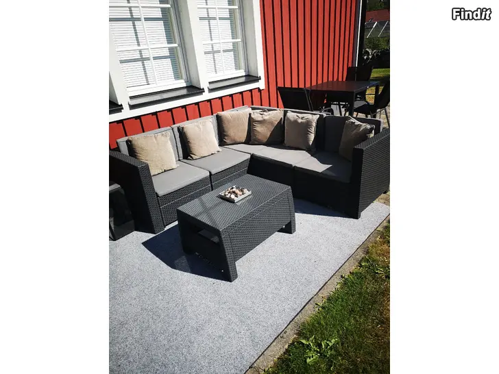 Säljes Terasshörnsoffa + bord