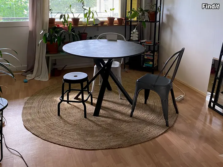 Säljes Rund jutematta 200cm