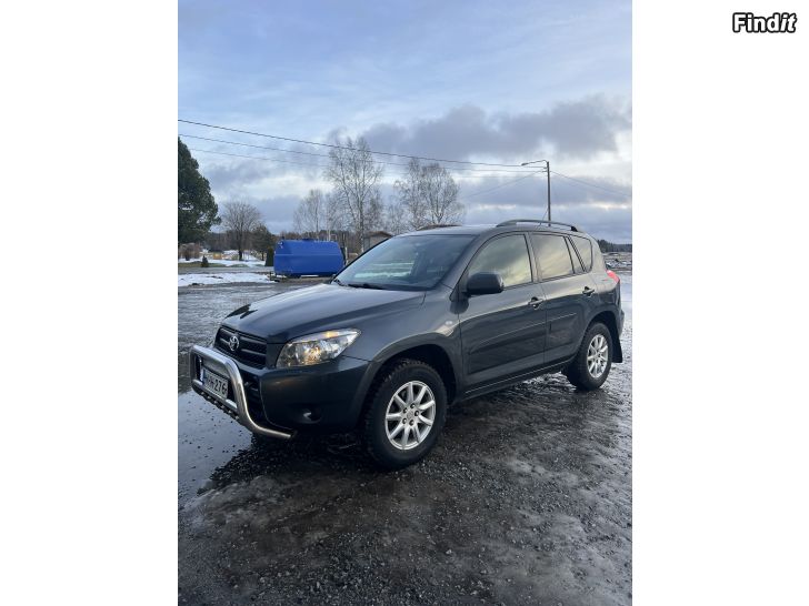 Säljes Toyota Rav4 Bensin 4x4