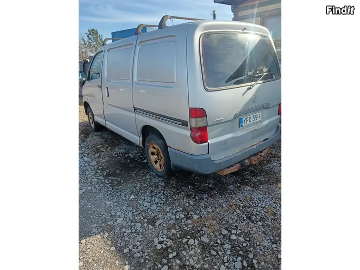 Myydään Hiace 2,5 4x4 2004