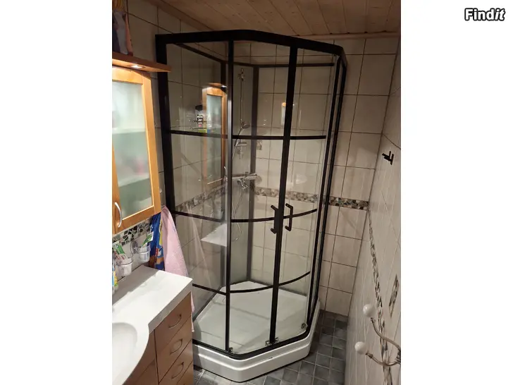 Myydään Duschskåp