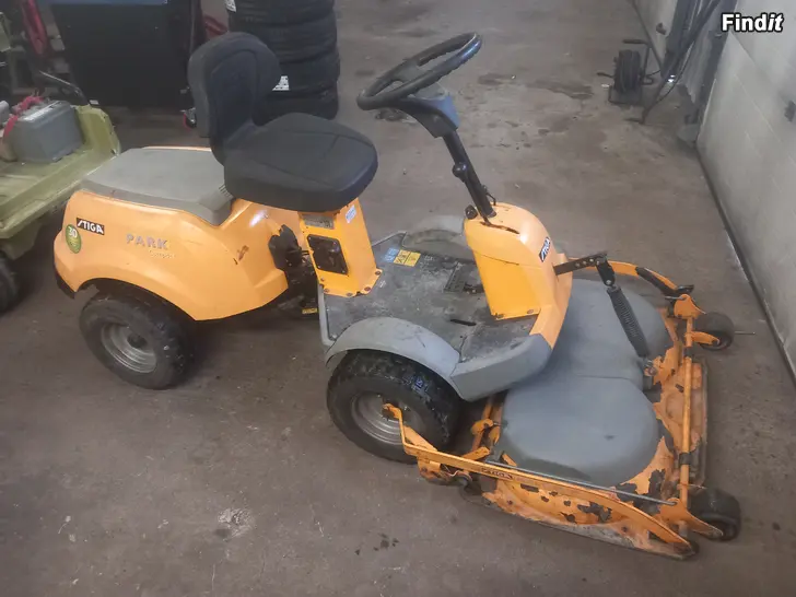 Myydään Stiga Park Comfort