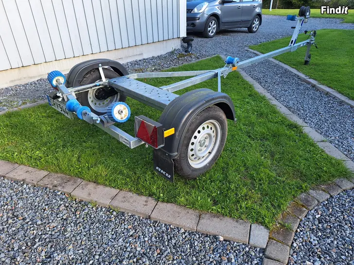 Myydään Aku BE590-R Båttrailer
