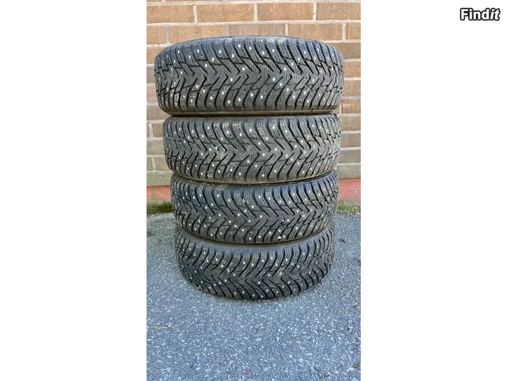 Myydään 185/65R15 Nordman 8 nastarenkaat