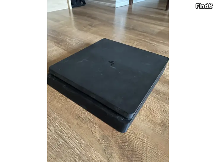 Säljes PS4 med spel