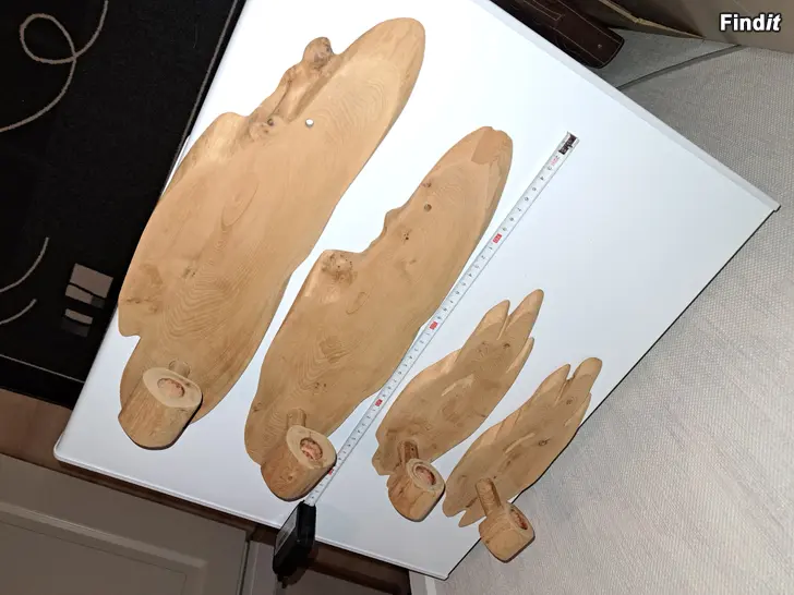 Säljes Puiset kyntteliköt, 4 kpl