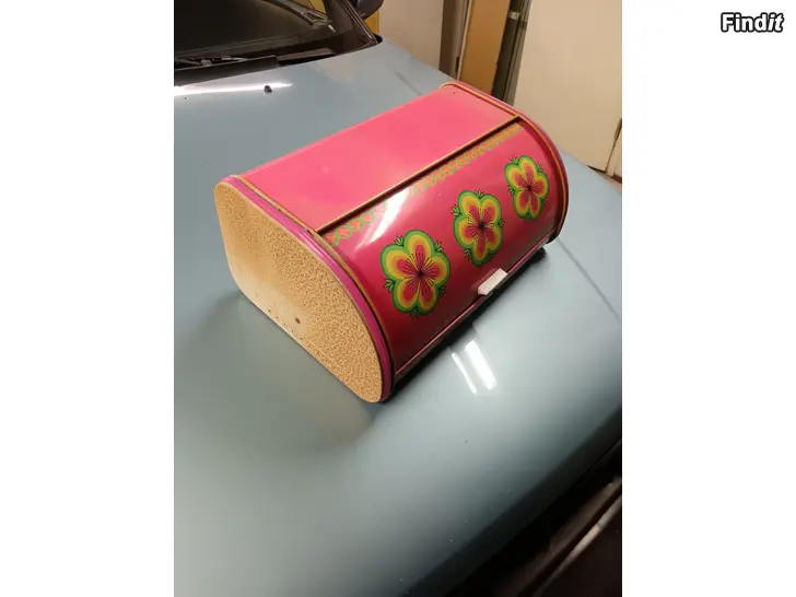 Säljes Patina brödbox