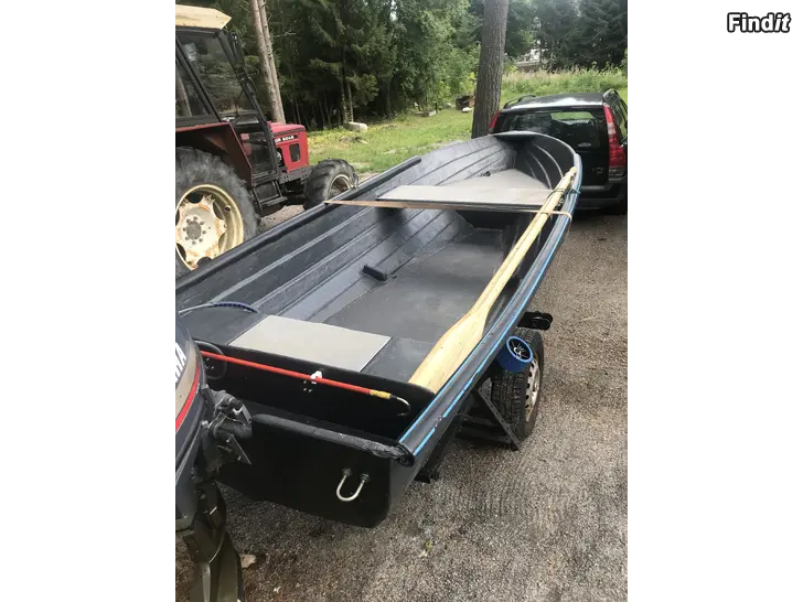 Säljes Glasfiberbåt