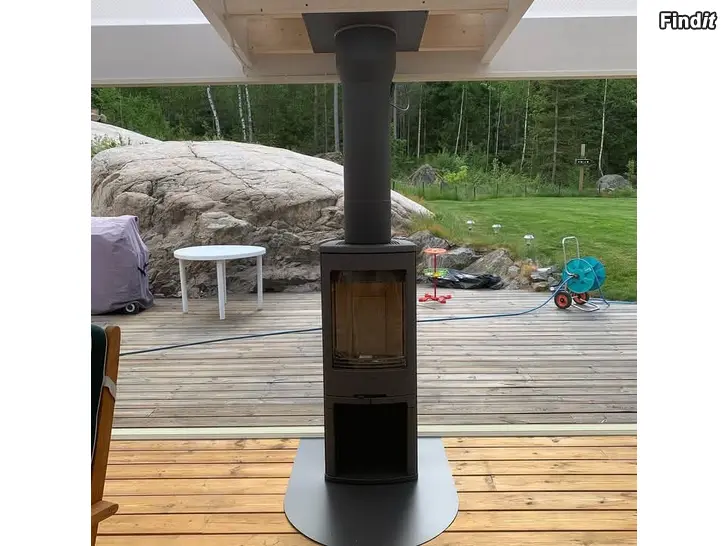 Myydään Contura 556t