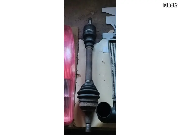 Myydään Vasen vetoakseli