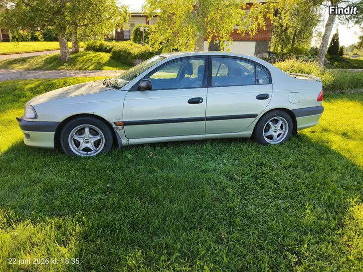 Säljes Toyota Avensis