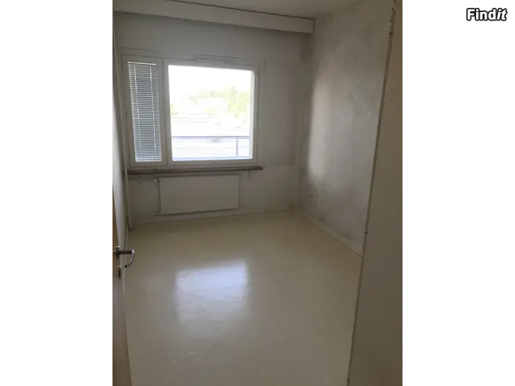 Vuokrataan Uthyres 2.a i hisshus Jakobstads centrum. Vuokrataan kaksio hissitalossa Pietarsaaren keskustassa