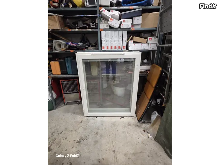 Myydään Melkein uusi ikkuna.nästan nytt fönster