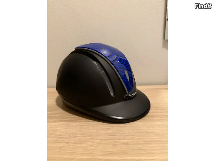 Säljes Ridskor, -hjälm och -väst