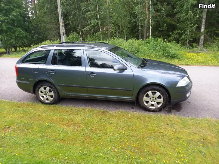 Myydään Siisti bensa-farkku