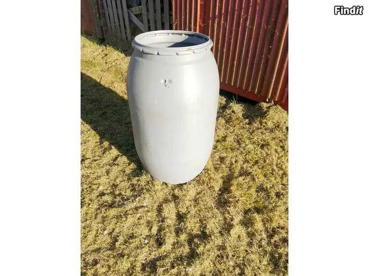 Säljes Regnvatten tunna grå 200liters