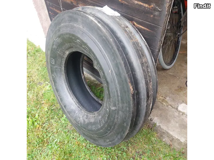 Myydään Traktorin uusi eturengas